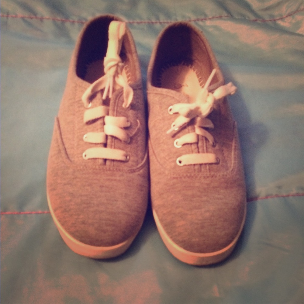 Women's shoes